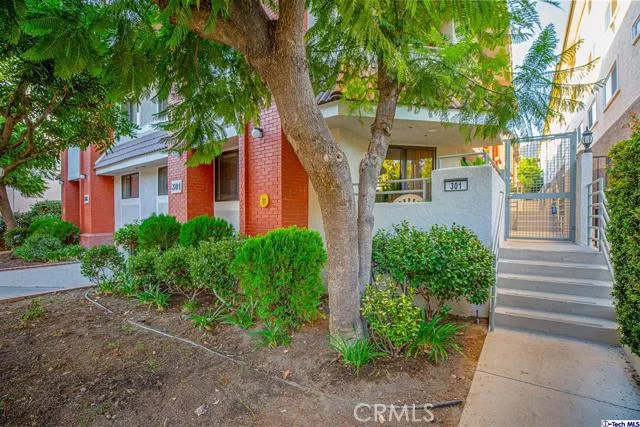 301 W Loraine Street 3, Glendale, California 91202