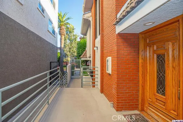 301 W Loraine Street 3, Glendale, California 91202