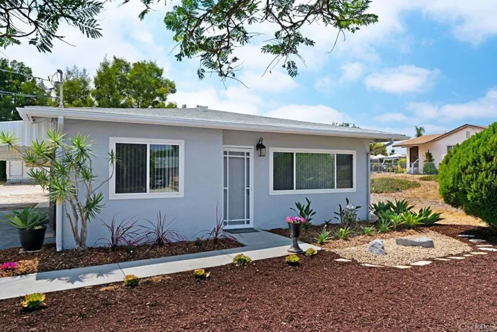 716 Grapevine Road, Vista, California 92083