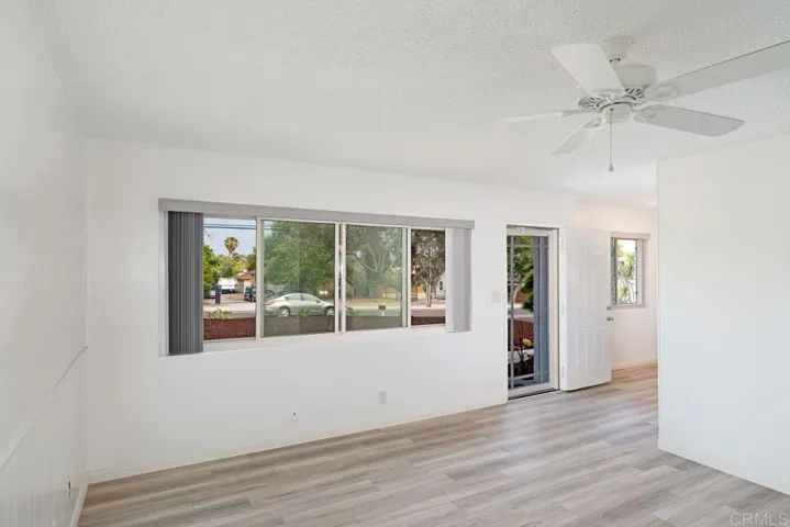716 Grapevine Road, Vista, California 92083