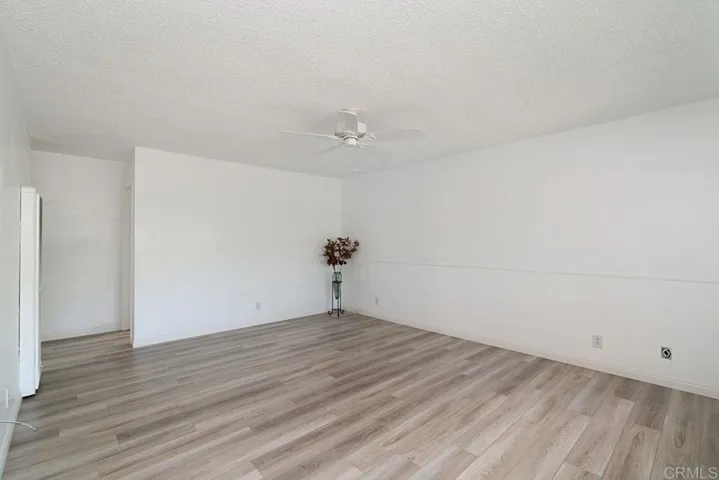716 Grapevine Road, Vista, California 92083