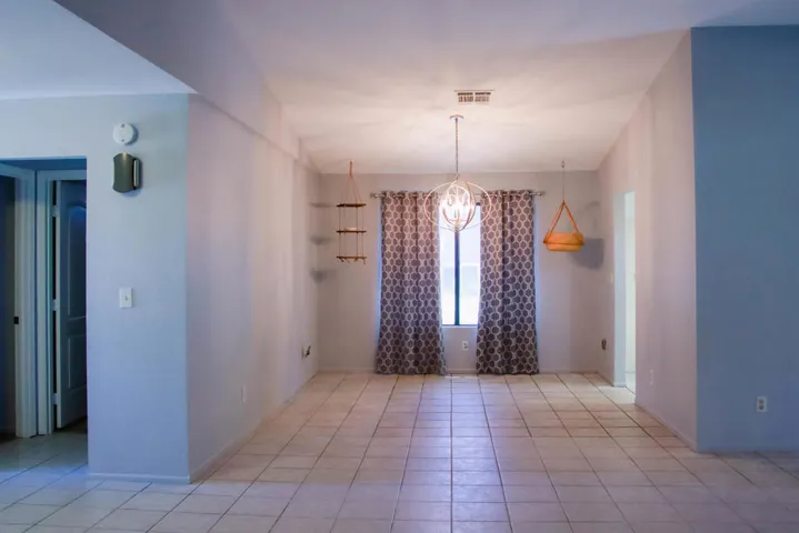 Dining room-6595