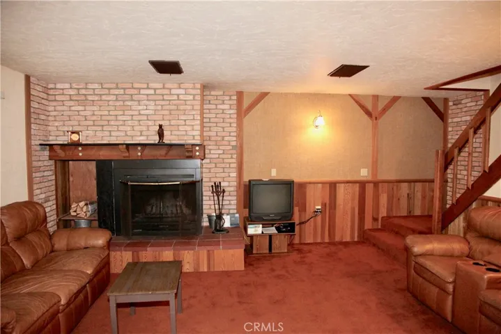 1124 Myrtle Avenue, Big Bear, California 92314