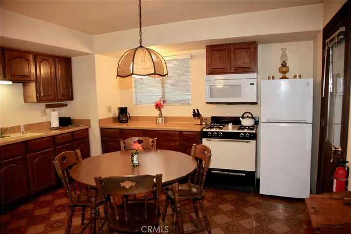 1124 Myrtle Avenue, Big Bear, California 92314