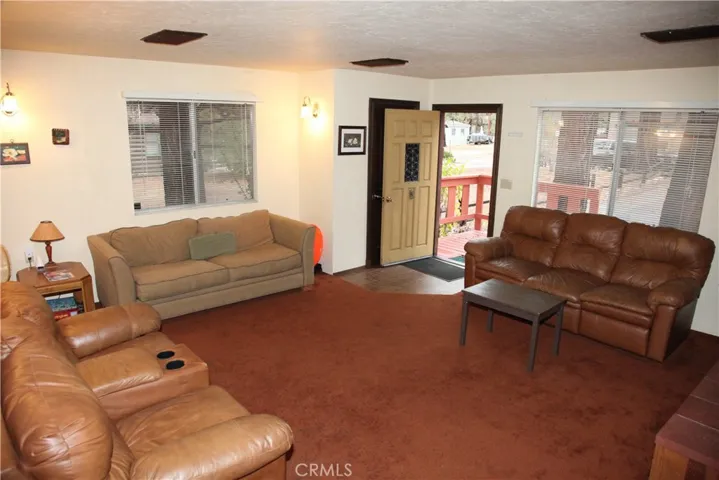 1124 Myrtle Avenue, Big Bear, California 92314