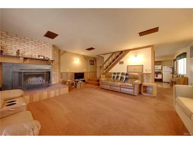 1124 Myrtle Avenue, Big Bear, California 92314
