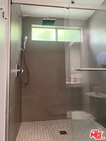 14960 Victory Boulevard 202, Van Nuys, California 91411