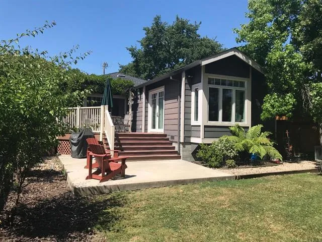 1109 Dayton Avenue, San Carlos, California 94070