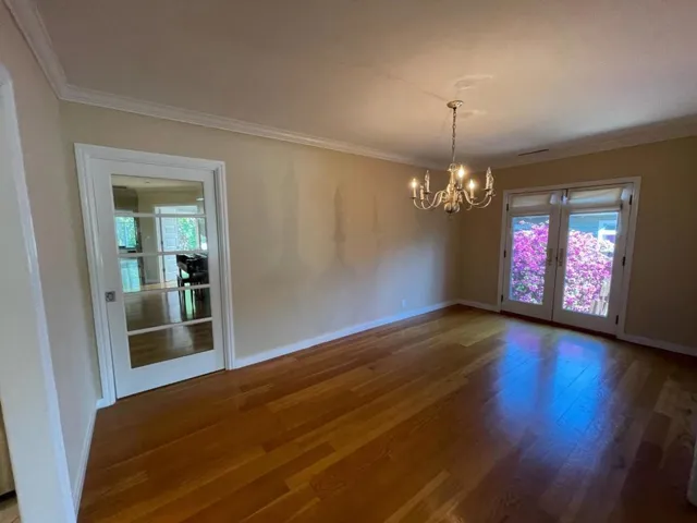 1109 Dayton Avenue, San Carlos, California 94070