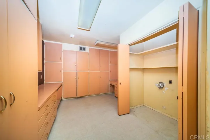 323 Markell Lane, Fallbrook, California 92028