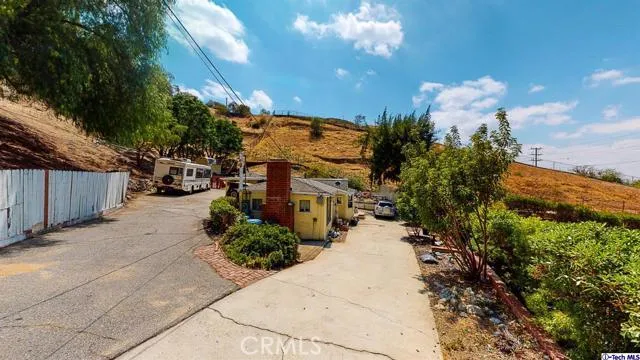 9578 Sunland Boulevard, Sunland, California 91040