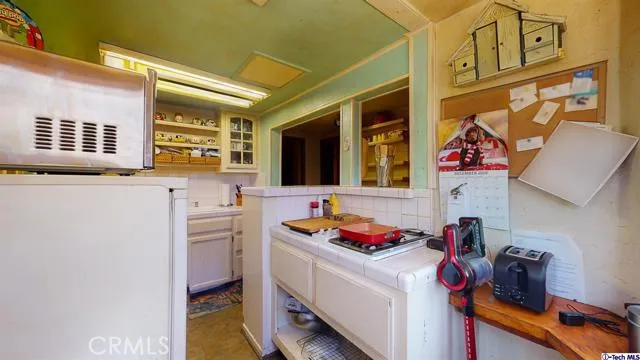 9578 Sunland Boulevard, Sunland, California 91040