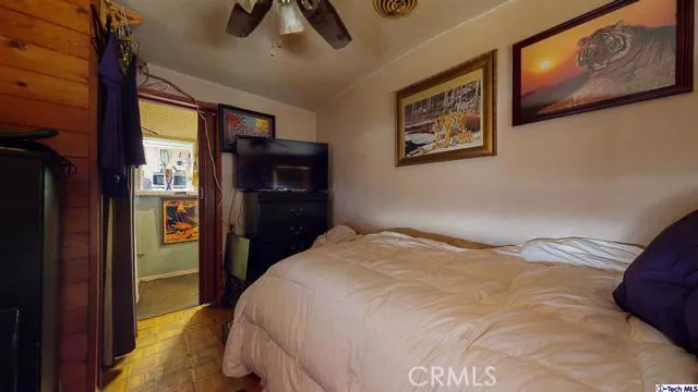 9578 Sunland Boulevard, Sunland, California 91040