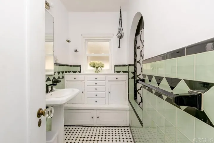 2877 Gunn St, San Diego, California 92104