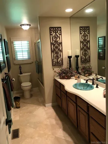 9729 Indian Creek Way, Escondido, California 92026
