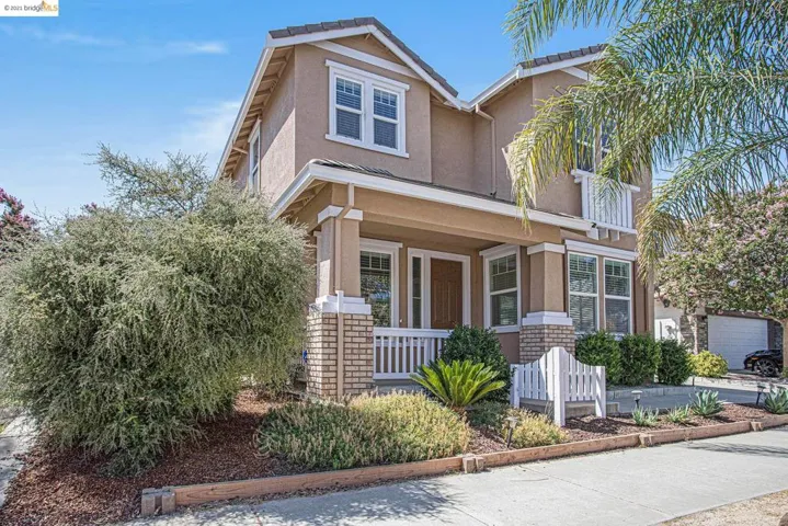 Newly Painted Home in Brighton Station Neighborhood, Close to The Streets of Brentwood