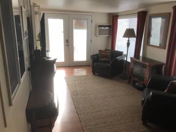 Family Room/Guest Room