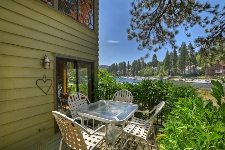 27721 Peninsula Drive 218, Lake Arrowhead, California 92352