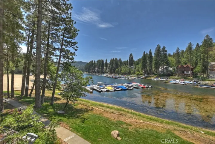 27721 Peninsula Drive 218, Lake Arrowhead, California 92352