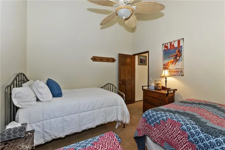 27721 Peninsula Drive 218, Lake Arrowhead, California 92352