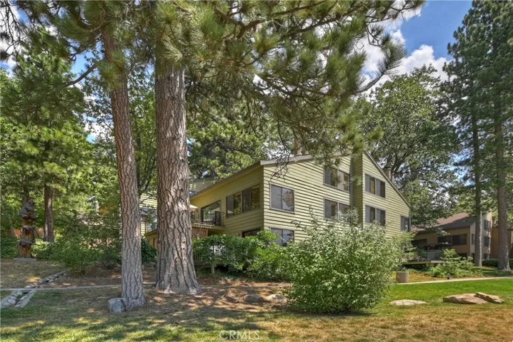 27721 Peninsula Drive 218, Lake Arrowhead, California 92352