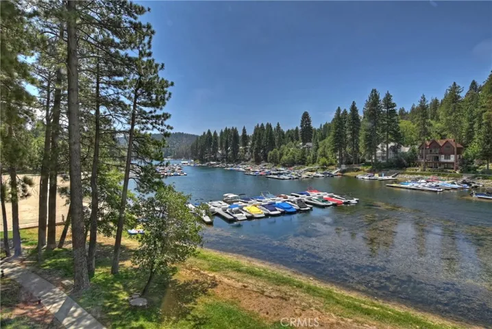 27721 Peninsula Drive 218, Lake Arrowhead, California 92352