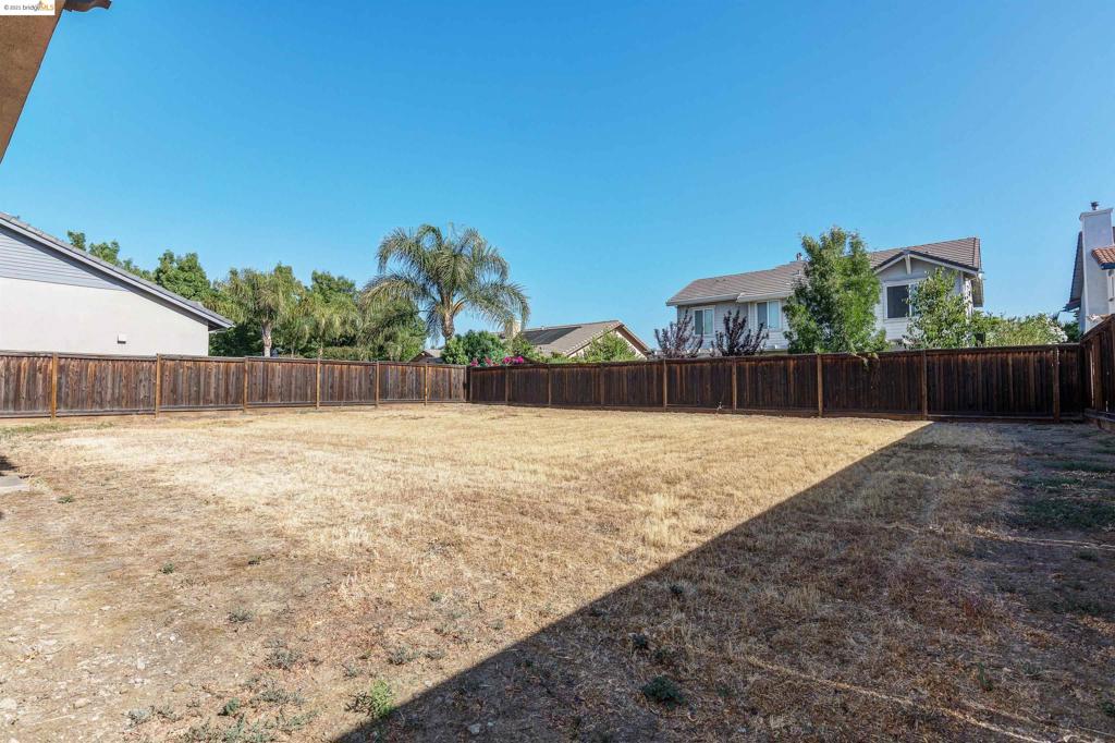 657 Ray St, Brentwood, California 94513 home-pic-16