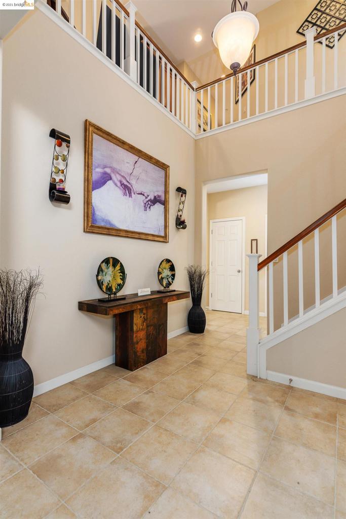 657 Ray St, Brentwood, California 94513 home-pic-1