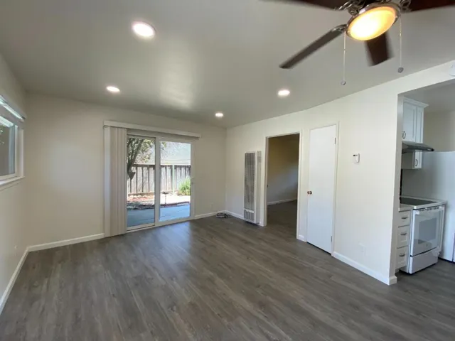 10380 Miller Avenue 4, Cupertino, California 95014