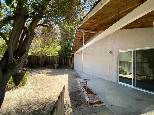 10380 Miller Avenue 4, Cupertino, California 95014