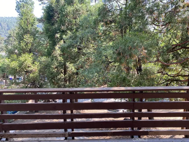 405 Wald Court, Crestline, California 92325
