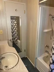 405 Wald Court, Crestline, California 92325