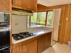 405 Wald Court, Crestline, California 92325