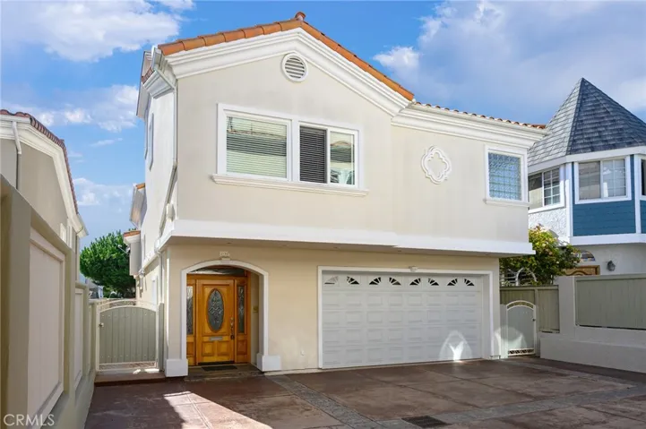 215 S Irena Avenue B, Redondo Beach, California 90277