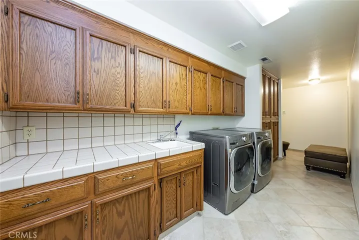 508 Heatherwood Drive, Madera, California 93637