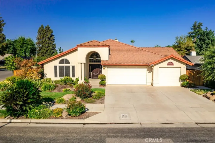 508 Heatherwood Drive, Madera, California 93637