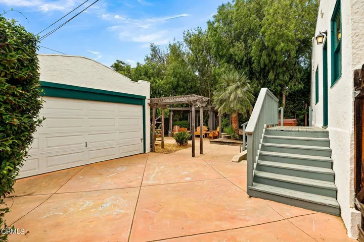 16-web-or-mls-UpmarketMedia_1560SanNicho