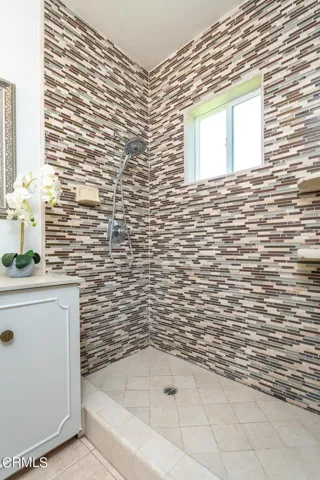 GYP_ 4428 Oakwood Ave_024_MLS