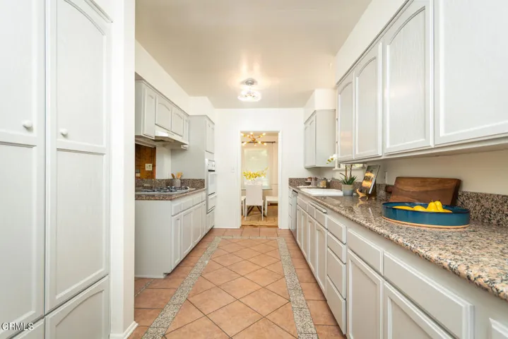 GYP_ 4428 Oakwood Ave_013_MLS