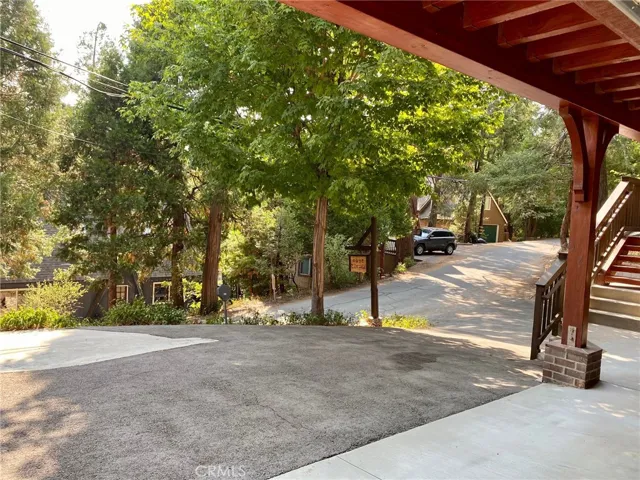 205 Bret Harte Road, Lake Arrowhead, California 92352