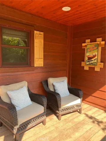 205 Bret Harte Road, Lake Arrowhead, California 92352