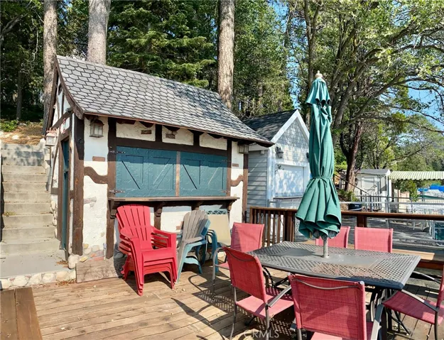 dock house