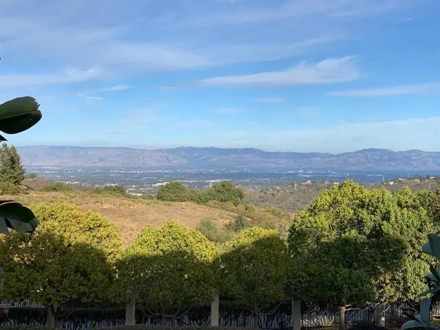 13215 Peacock Court, Cupertino, California 95014