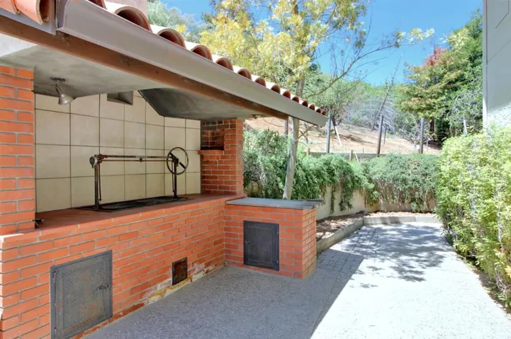 13215 Peacock Court, Cupertino, California 95014