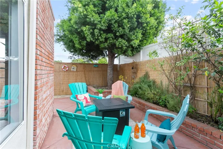 Plenty of outdoor space for multiple seating areas, pets or kids.