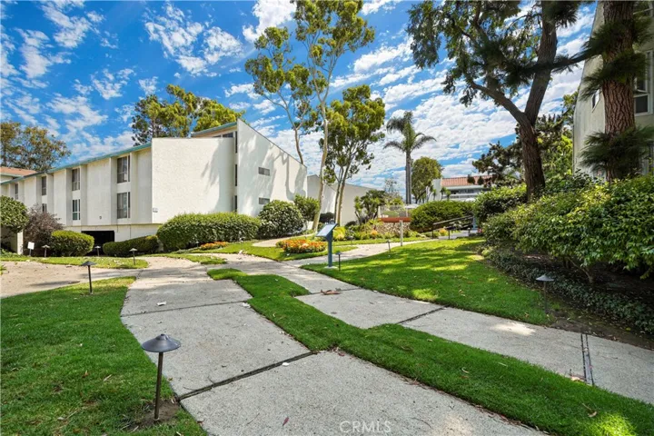 824 Camino Real 104, Redondo Beach, California 90277