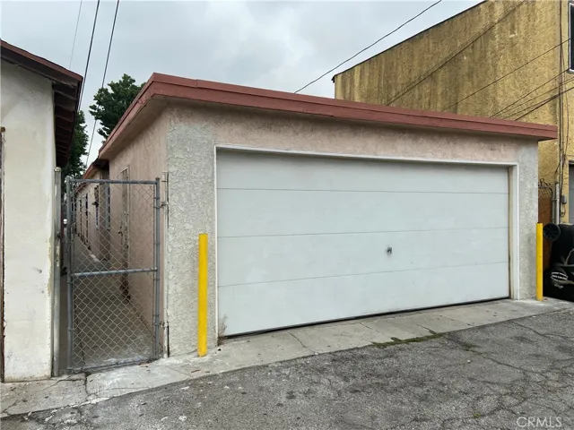 6128 E Olympic Boulevard, East Los Angeles, California 90022