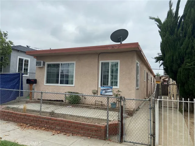 6128 E Olympic Boulevard, East Los Angeles, California 90022