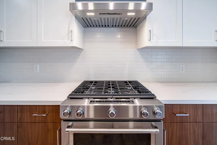 121 Wilson Ave Unit 101 Full Resolution-