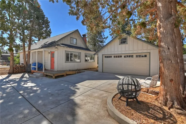 644 San Bernardino Avenue, Big Bear, California 92386